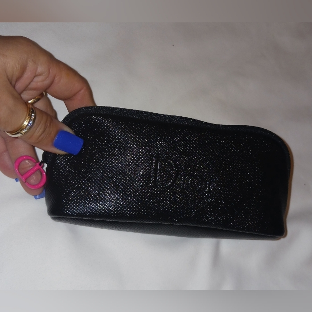 CD sunglasses case.
